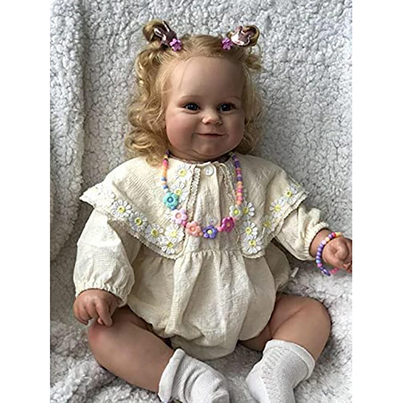 Baby Products Trending - Enorme bebé Maddie, muñeca pintada ya